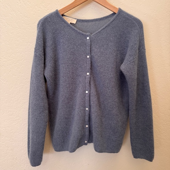 Sezane Gaspard Cardigan ✨ NWOT Vintage Blue - Picture 2 of 7
